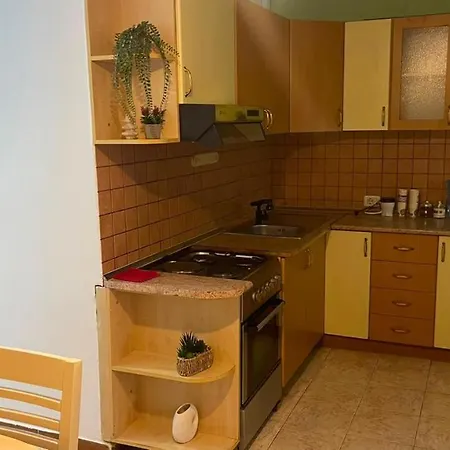 Apartamento Apartements Myslym Shyri,tirane *